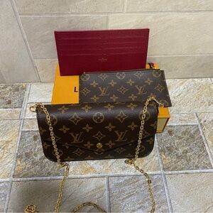 Louis Vuitton Monogram Canvas Crossbody with Gold Chain and Red Cardholder